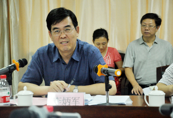 20.江西省委副书记李炳军考察万象城awc.png
